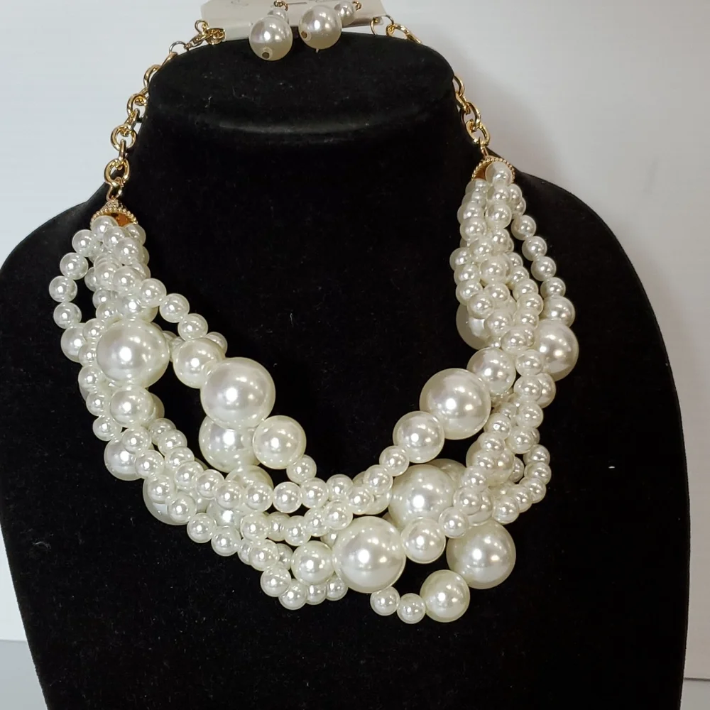 Necklace and earring set - Picture 2 of 2